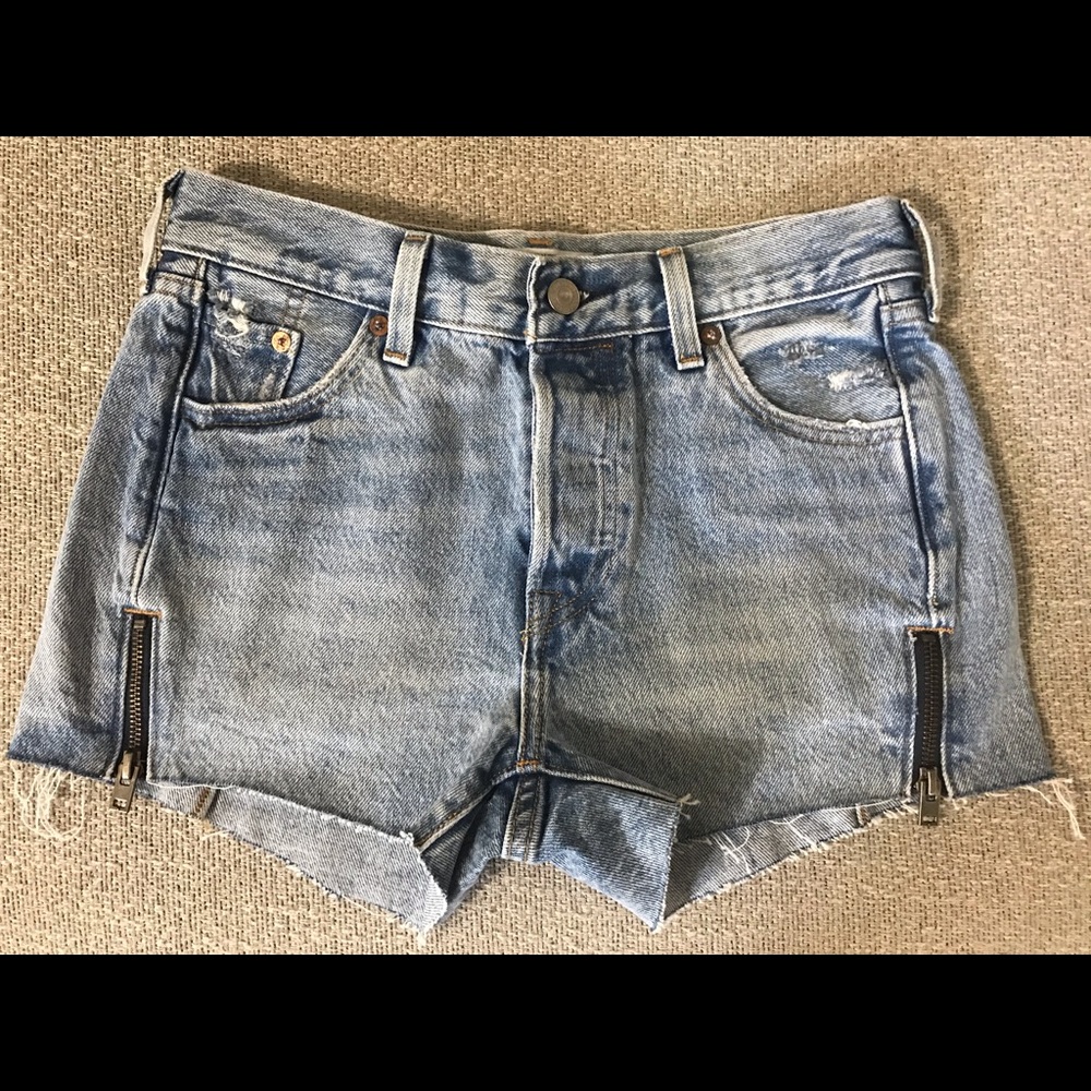 Levi Shorts